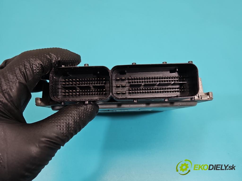 Audi A6 C7 2011-2018 3.0 tfsi: quattro 310HP automatic 228 kW 2995 cm3 4- riadiaca jednotka motora 4G0907551A