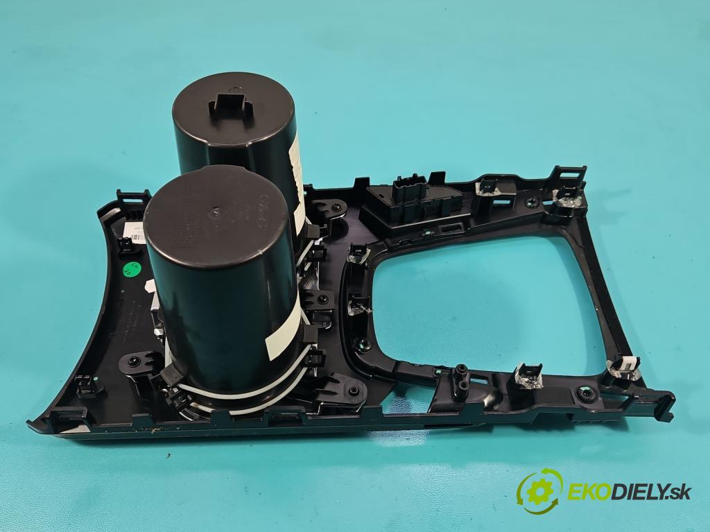 Ford S-max II 2015-2023 2.0 tdci 150 hp manual 110.3 kW 1997 cm3 5- Rukojeť: na napoje: EM2B-R045P28-AW (Držák nápojů)