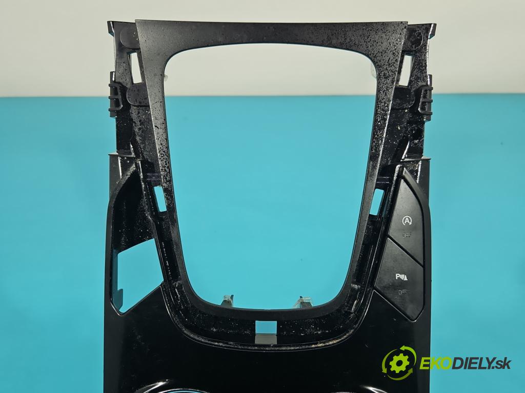 Ford S-max II 2015-2023 2.0 tdci 150 hp manual 110.3 kW 1997 cm3 5- Rukojeť: na napoje: EM2B-R045P28-AW (Držák nápojů)