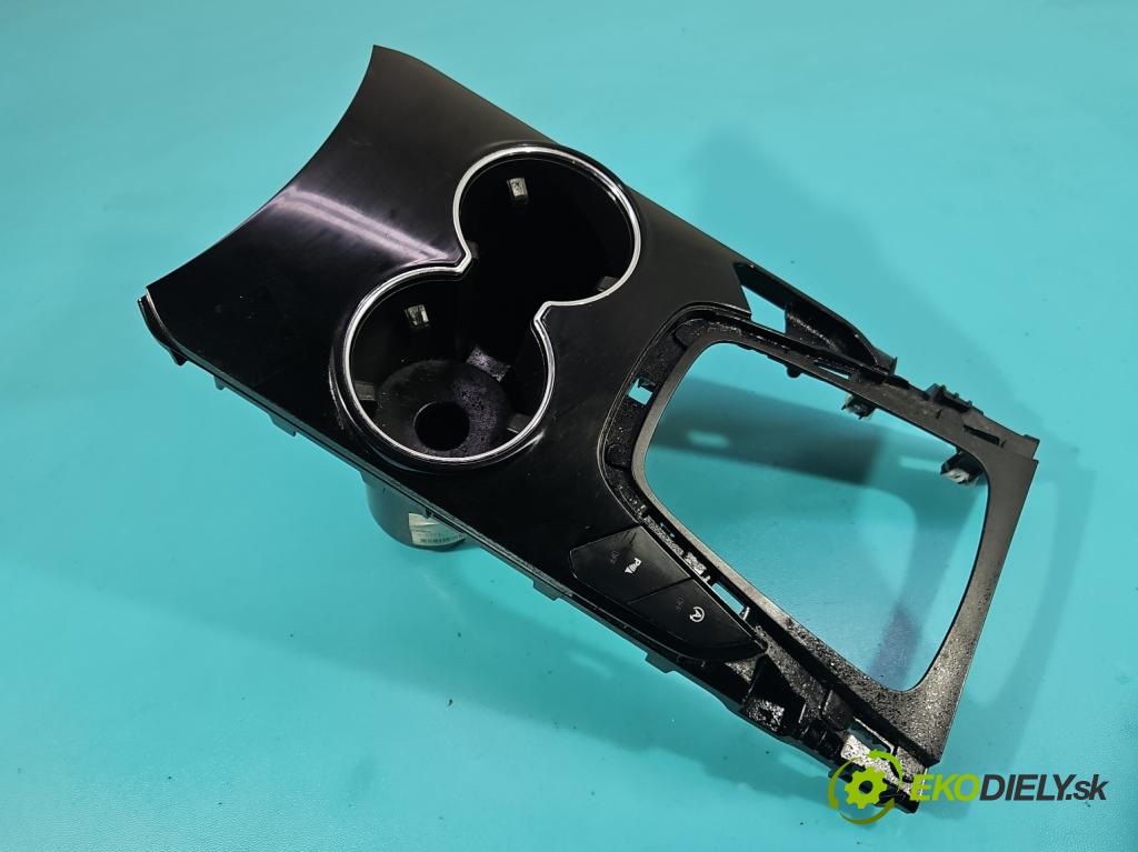 Ford S-max II 2015-2023 2.0 tdci 150 hp manual 110.3 kW 1997 cm3 5- Rukojeť: na napoje: EM2B-R045P28-AW (Držák nápojů)