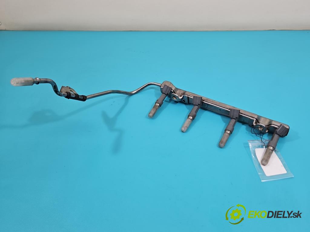 Toyota Corolla E21 2019- 1.8 16V 98 HP automatic 72 kW 1798 cm3 4- vstrek 23250-0T110 (Vstrekovač paliva)