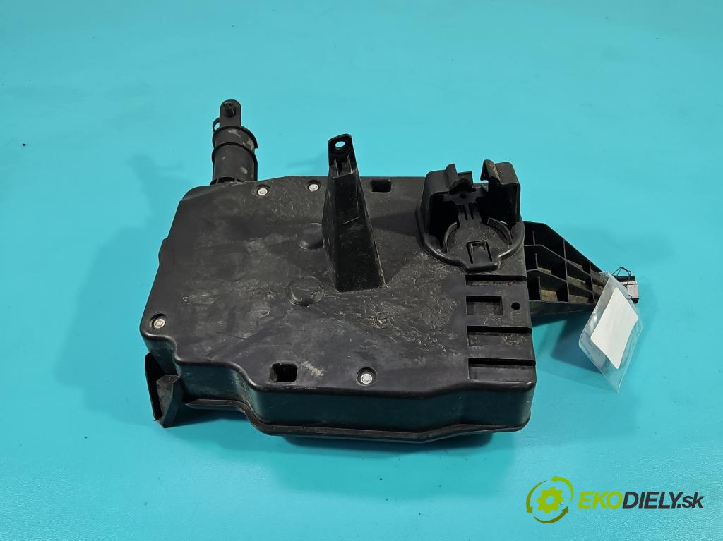 Ford Kuga Mk2 2013-2019 1.5 120 HP manual 88.3 kW 1498 cm3 5- obal AV61-12A532-AC