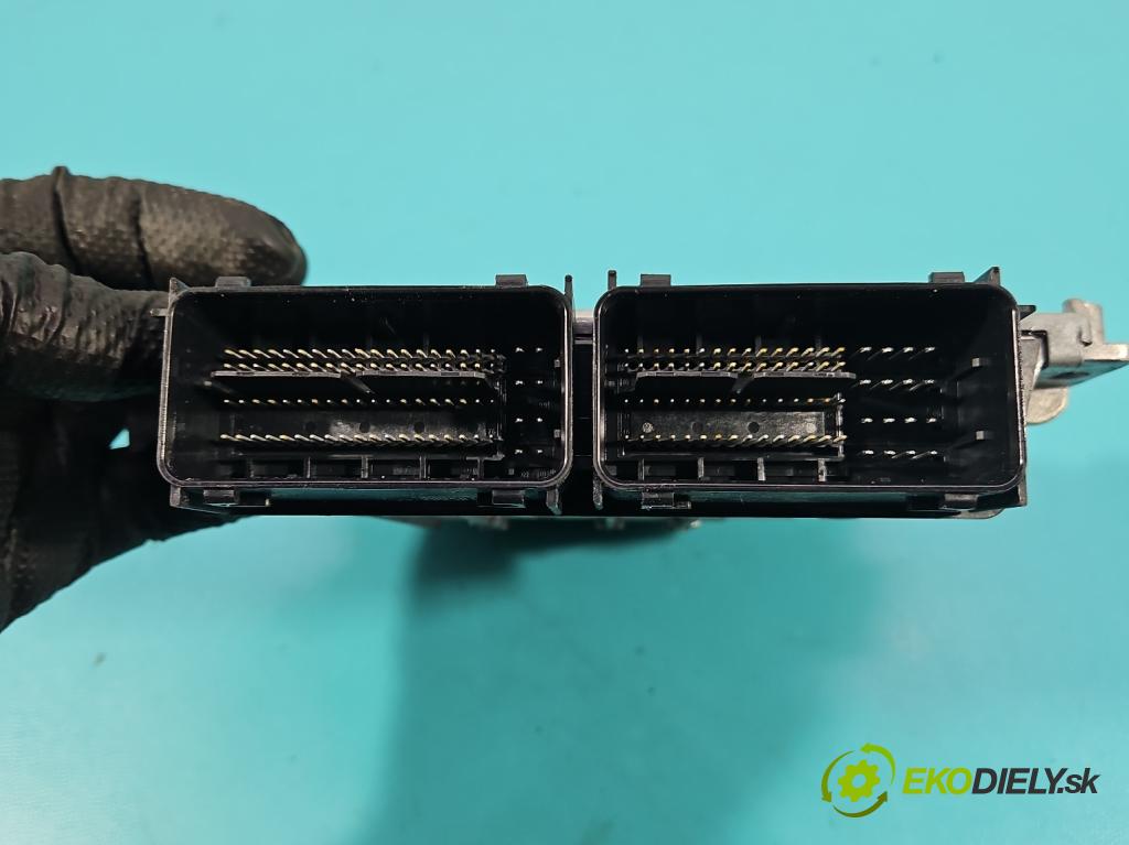 Ford Kuga Mk2 2013-2019 1.5 120 HP manual 88.3 kW 1498 cm3 5- riadiaca jednotka motora HV4A-12A650-JA