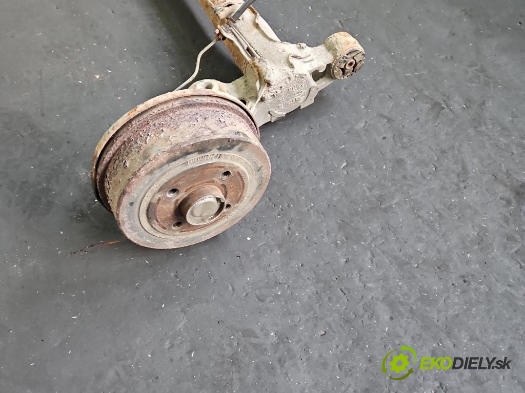 Opel Corsa C 2000-2006 1.0 12V 58 hp manual 43 kW 973 cm3 5- zadní výztuha  (Zadní výztuha)