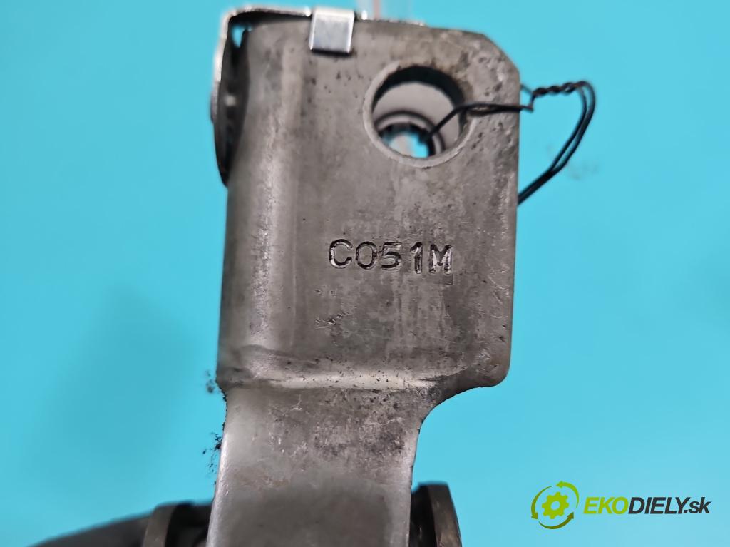 Opel Corsa C 2000-2006 1.0 12V 58 hp manual 43 kW 973 cm3 5- Sloupek volant  (Tyč řízení (volantu))