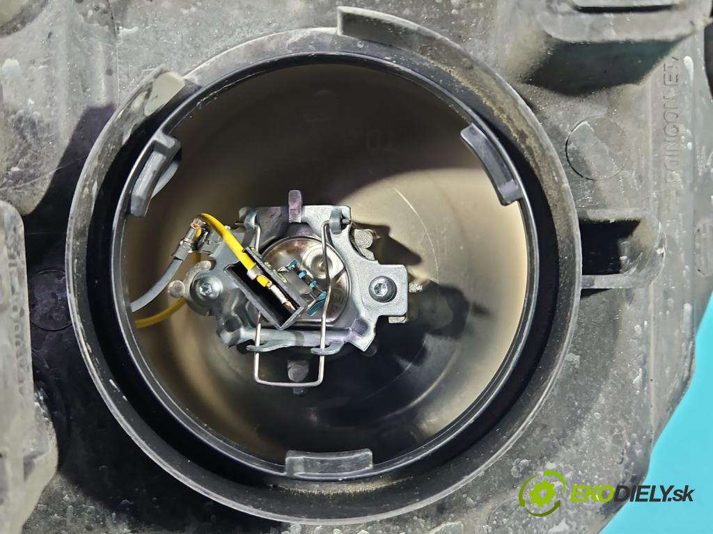 Renault Scenic I 1996-2003 1.6 16V 107 HP manual 79 kW 1598 cm3 5- světlo pravý 7700432097 (Pravé přední světlo)