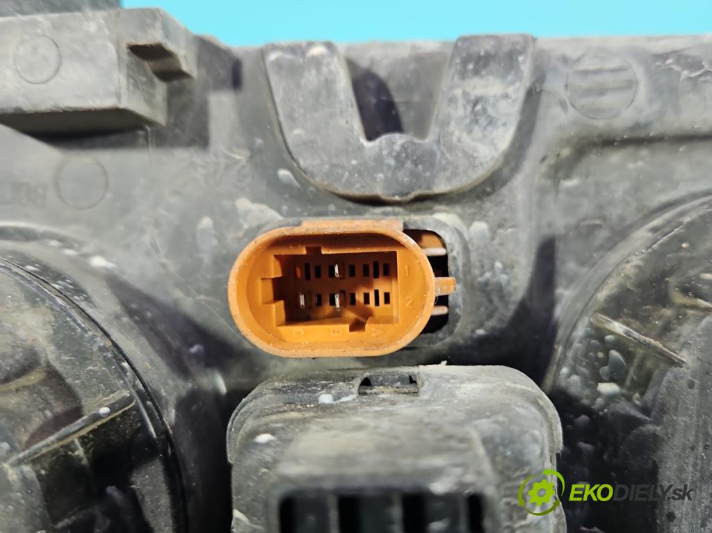 Renault Scenic I 1996-2003 1.6 16V 107 HP manual 79 kW 1598 cm3 5- světlo pravý 7700432097 (Pravé přední světlo)