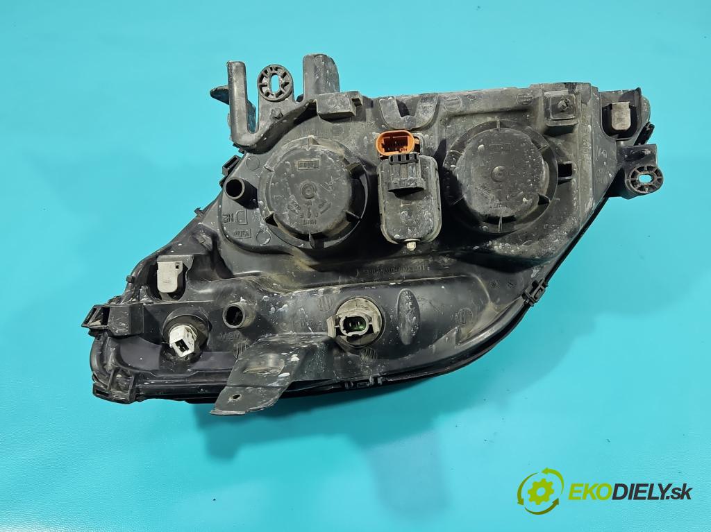 Renault Scenic I 1996-2003 1.6 16V 107 HP manual 79 kW 1598 cm3 5- světlo pravý 7700432097 (Pravé přední světlo)