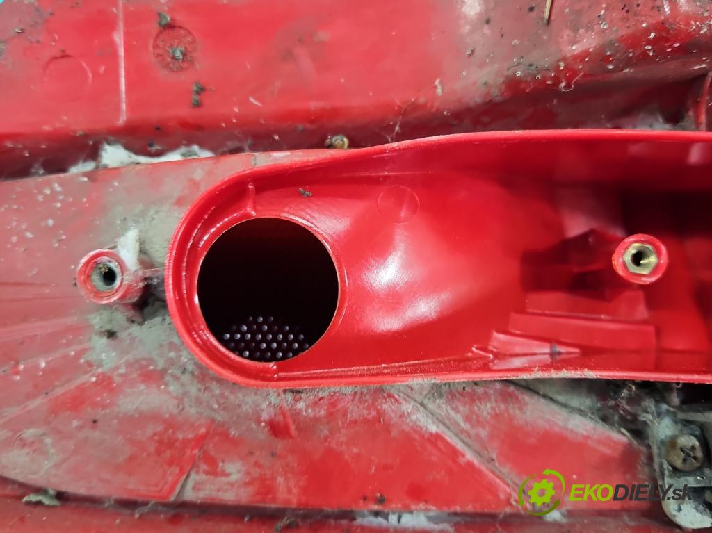 Fiat Panda II 2003-2012 1.1b 54 HP manual 40 kW 1108 cm3 5- svetlo / reflektor zadné pravé  (Kľučka dverí ostatné)