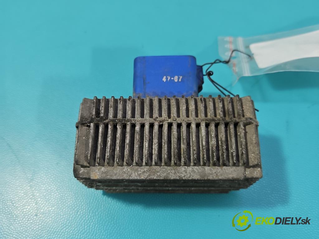 Opel Astra III 2004-2014 1.3 cdti 90 HP manual 66 kW 1248 cm3 5- Relé: svíčky: zařicích: 55353011 (Relé)