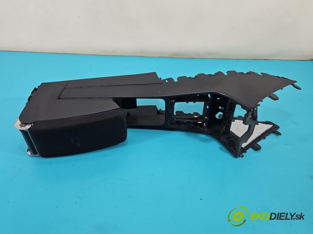 Vw Passat B7 2010-2014 2.0 tdi 170 HP automatic 125 kW 1968 cm3 5- operadlo 3C0863319AQ (Lakťová opierka)