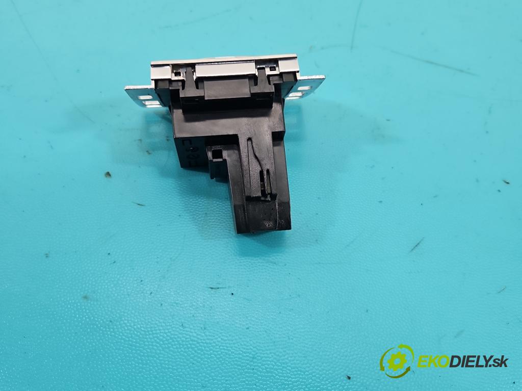 Vw Passat B7 2010-2014 2.0 tdi 170 hp automatic 125 kW 1968 cm3 5- lišta ozdobná interiéry: 32157-0200