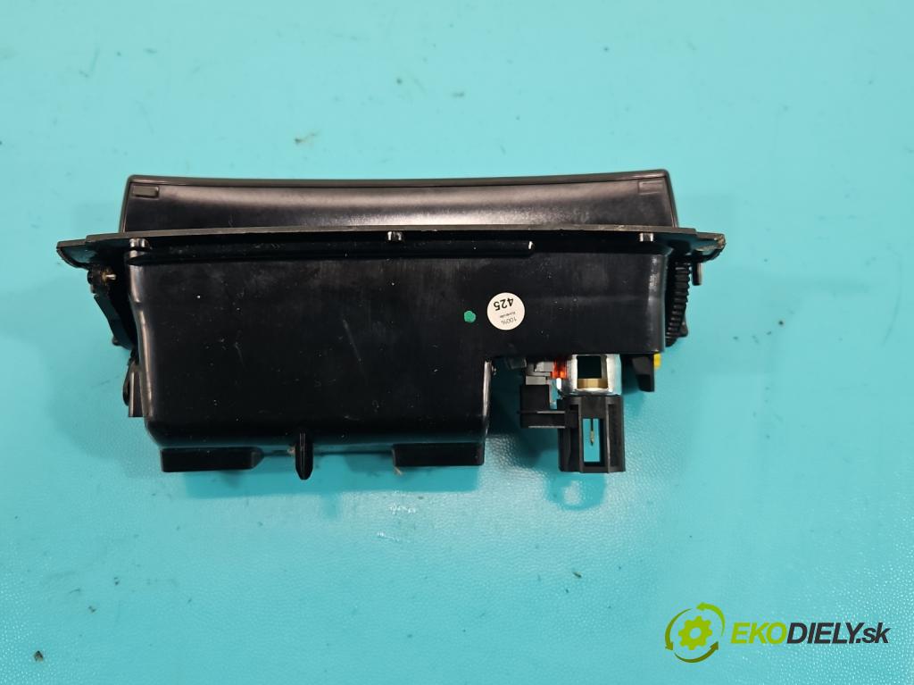 Vw Passat B7 2010-2014 2.0 tdi 170 hp automatic 125 kW 1968 cm3 5- lišta ozdobná interiéry: 32157-0200