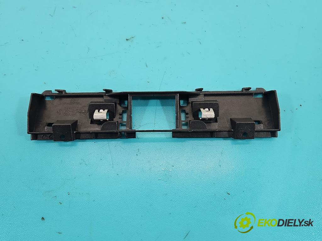 Vw Passat B7 2010-2014 2.0 tdi 170 hp automatic 125 kW 1968 cm3 5- lišta ozdobná interiéry: 32157-0200