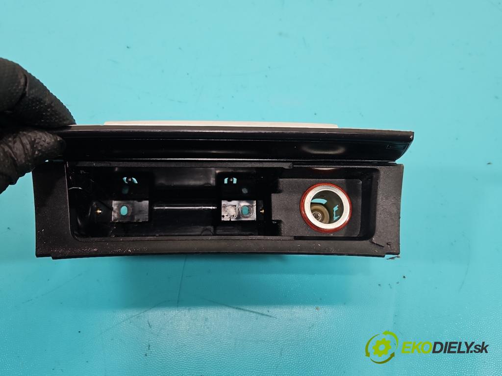 Vw Passat B7 2010-2014 2.0 tdi 170 hp automatic 125 kW 1968 cm3 5- lišta ozdobná interiéry: 32157-0200