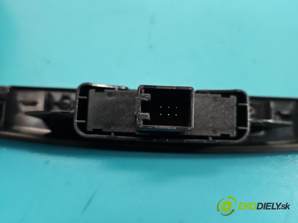 Vw Passat B7 2010-2014 2.0 tdi 170 hp automatic 125 kW 1968 cm3 5- lišta ozdobná interiéry: 32157-0200