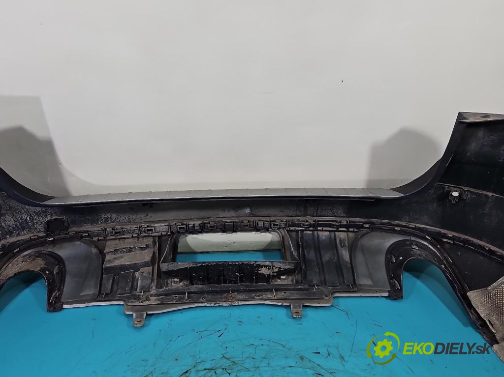 Vw Passat B7 2010-2014 2.0 tdi 170 hp automatic 125 kW 1968 cm3 5- nárazník zadní  (Klika dveří ostatní)