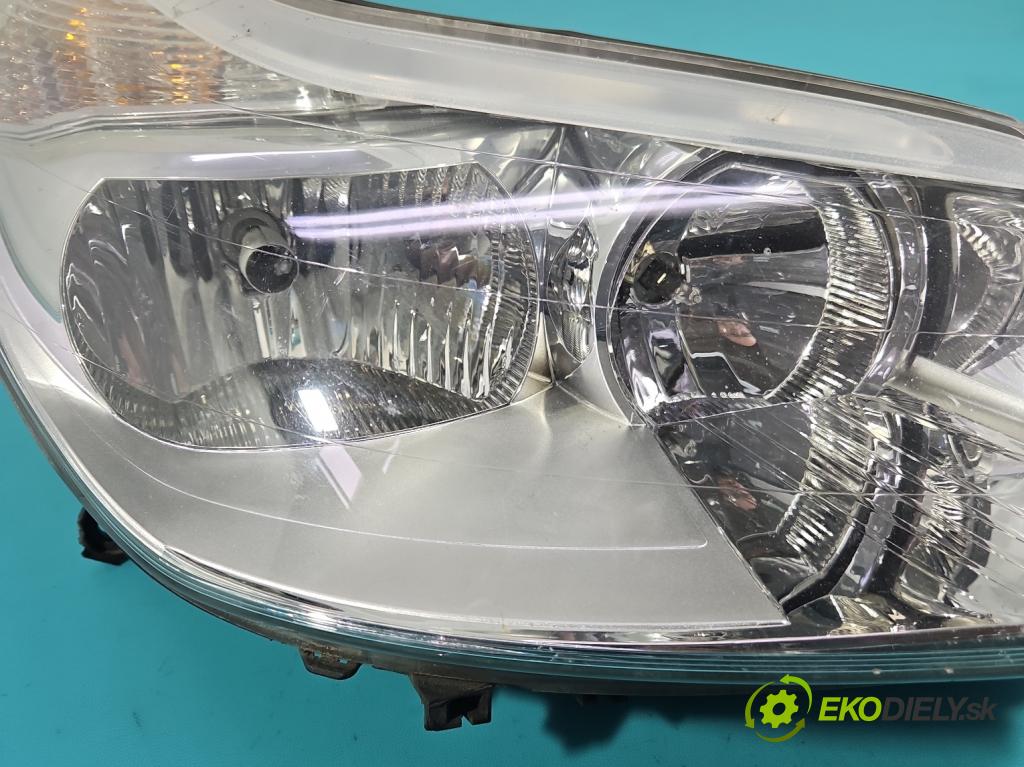 Citroen C5 I 2001-2008 1.6 hdi 109 HP manual 80 kW 1560 cm3 5- Reflektor: pravý  (Svetlo predné pravé)