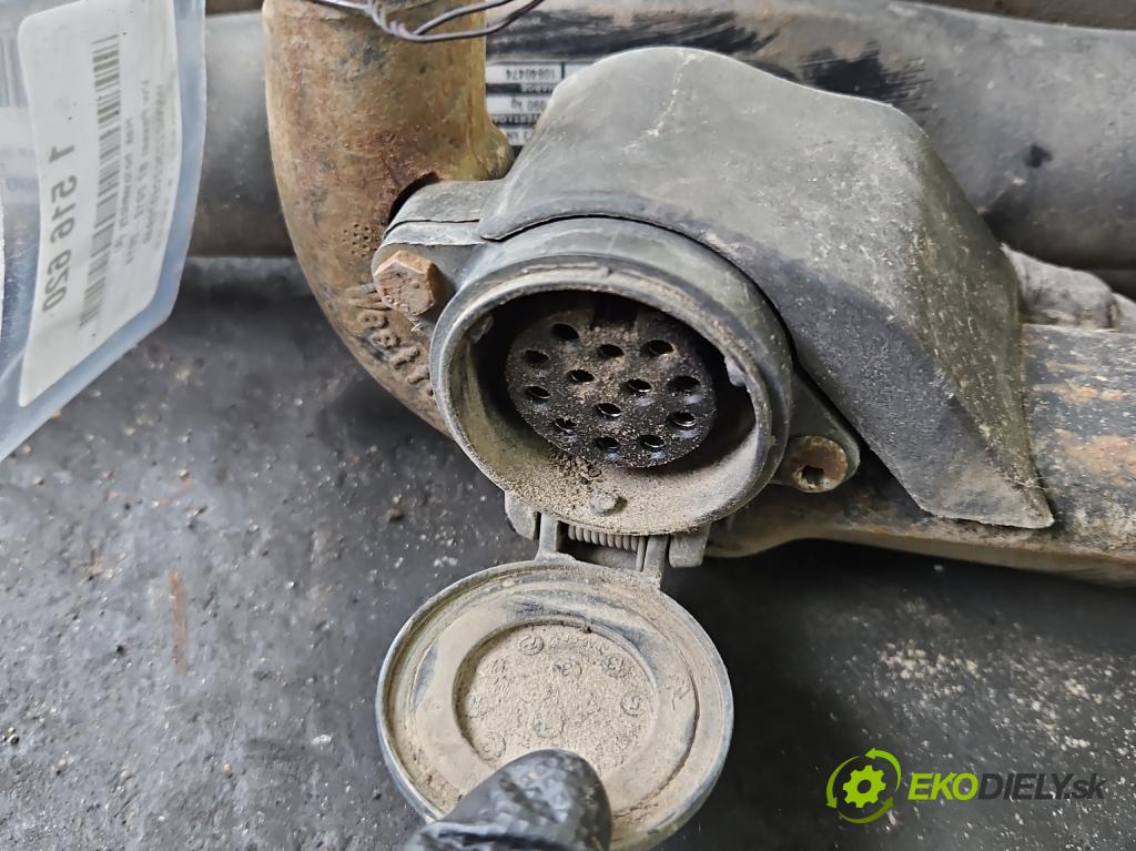 Vw Passat B7 2010-2014 2.0 tdi 170 hp automatic 125 kW 1968 cm3 5- oko tažné 3AA803880G (Tažné zařízení)