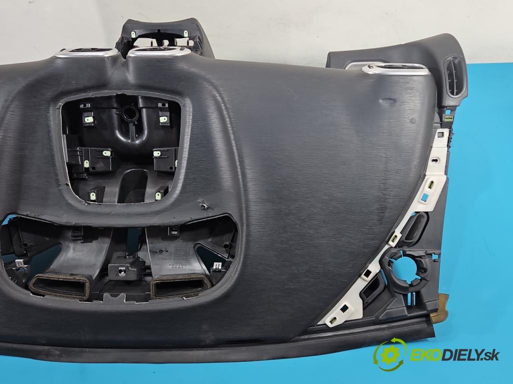 Citroen C3 Picasso 2008-2017 1.6 16v 120 hp manual 88 kW 1598 cm3 5- kokpit,přistrojova deska