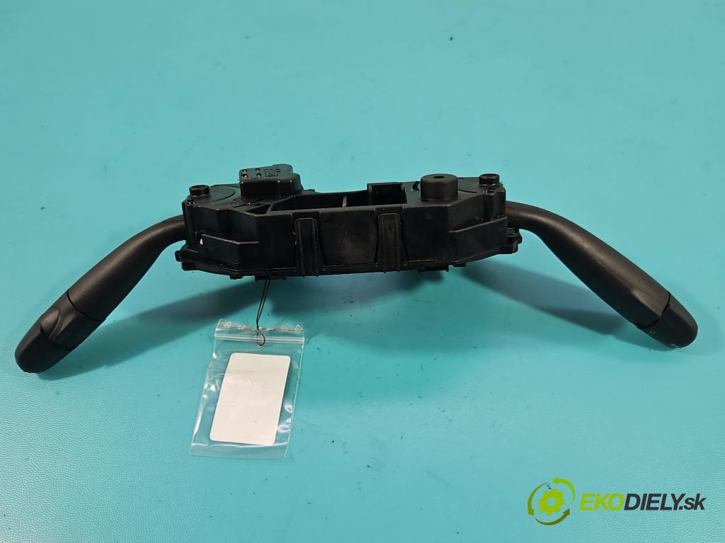 Citroen C4 I 2004-2011 1.6 16v 109 HP manual 80 kW 1587 cm3 5- prepínač komplex: 345657336 (Prepínacie páčky pod volantom)