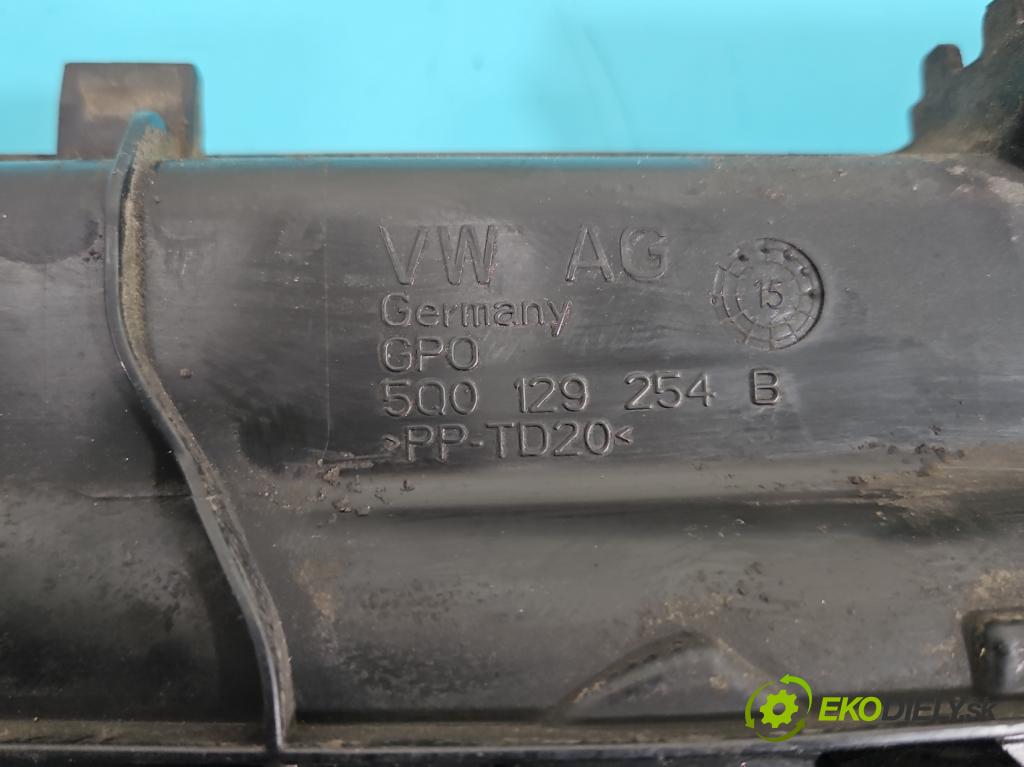 Seat Leon III 2012-2020 2.0 tdi 150 hp automatic 110 kW 1968 cm3 5- Vstup: vzduchu 5Q0129254B