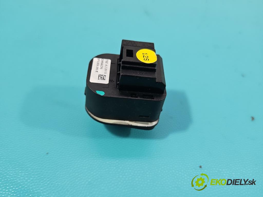 Seat Leon III 2012-2020 2.0 tdi 150 hp automatic 110 kW 1968 cm3 5- Přepínač oken zpětných zrcátek 5F0.959.565.E