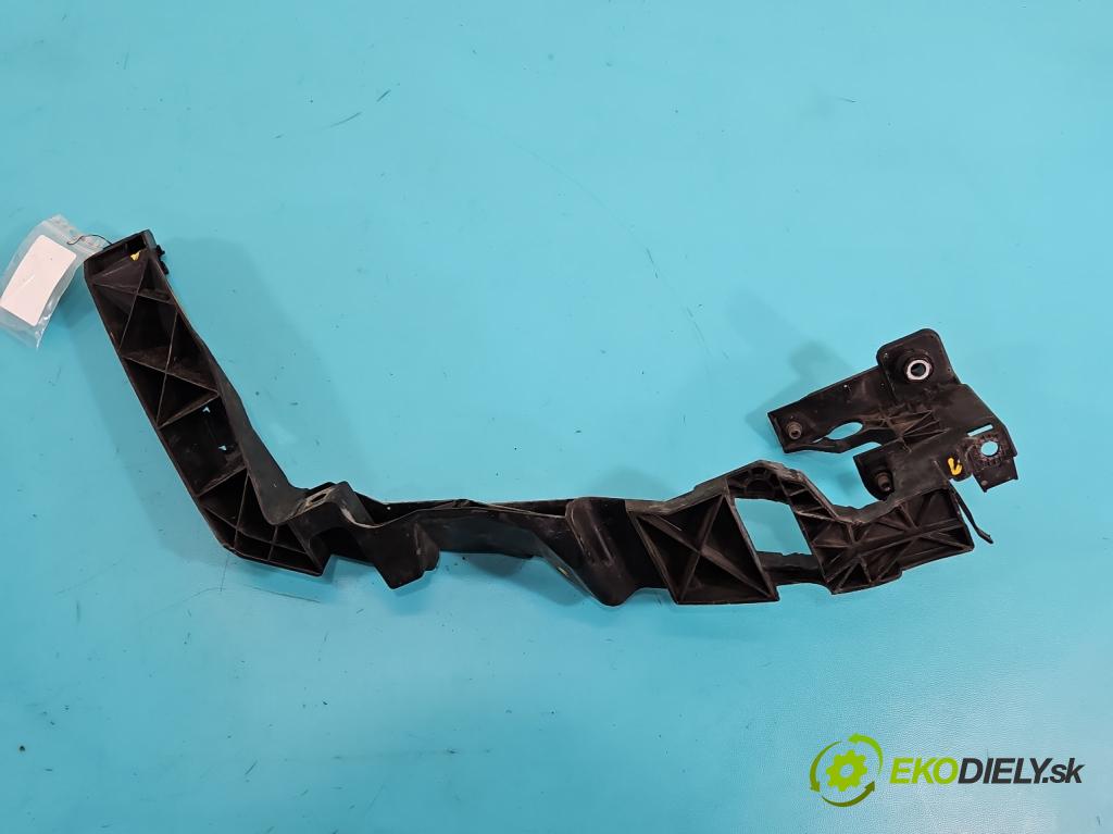 Seat Leon III 2012-2020 2.0 tdi 150 HP automatic 110 kW 1968 cm3 5- lišta pod svetlami 5F0807571A