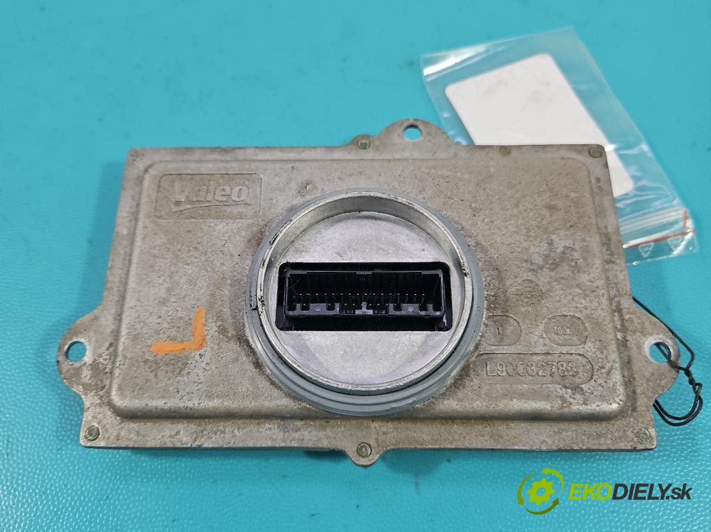 Seat Leon III 2012-2020 2.0 tdi 150 HP automatic 110 kW 1968 cm3 5- střídač: xenon 5F0941472 (Riadiaca jednotka xenónu)