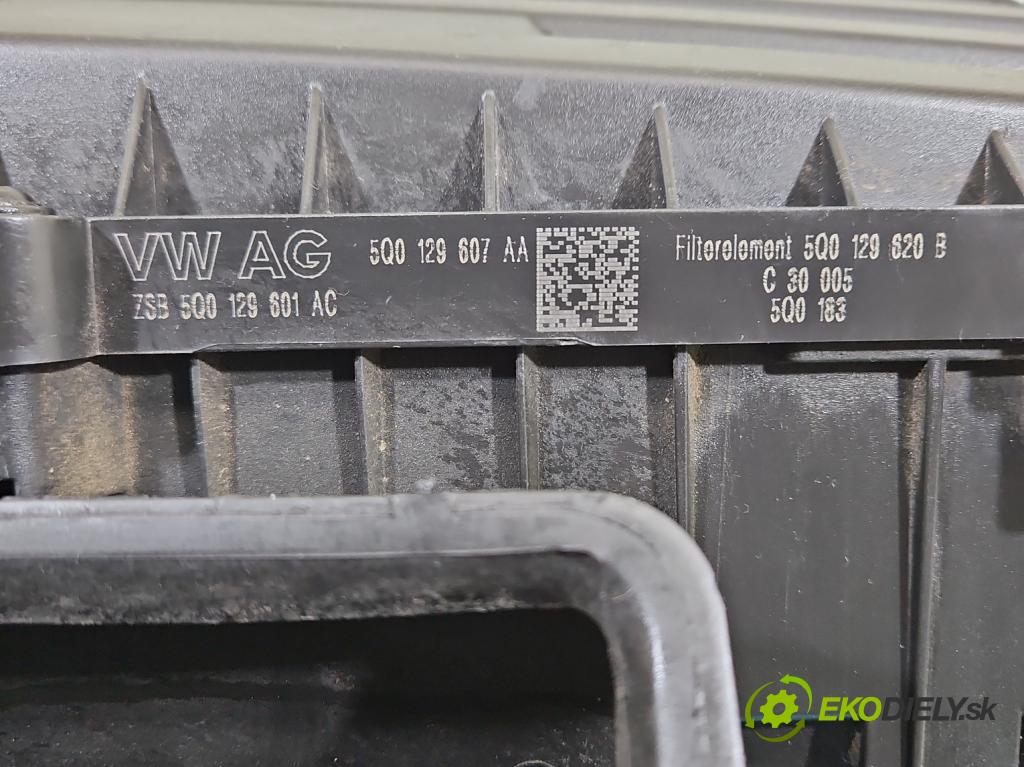 Seat Leon III 2012-2020 2.0 tdi 150 HP automatic 110 kW 1968 cm3 5- obal filtra vzduchu 5Q0129607AA (Obal vzduchového filtra)