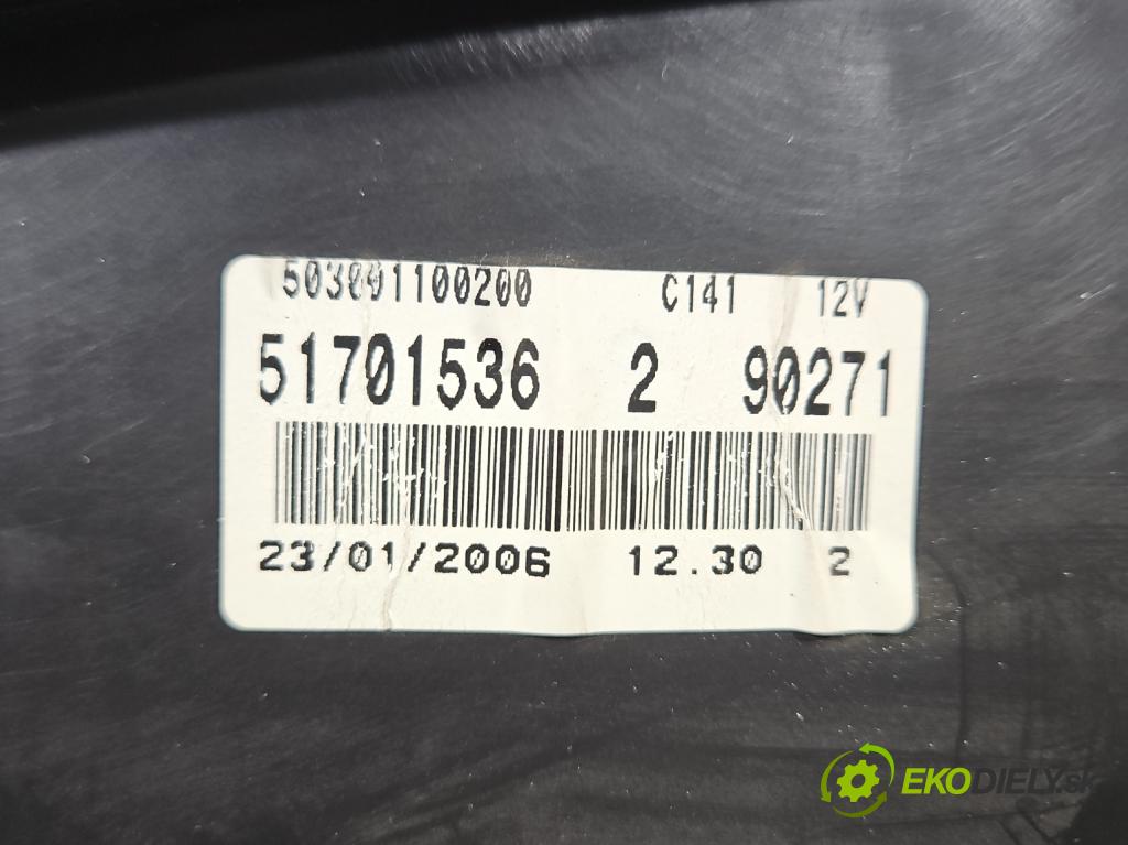 Fiat Punto Grande 1.4 8V 77 HP manual 57 kW 1368 cm3 5- prístrojovka/ budíky 51701536 (Prístrojová doska)