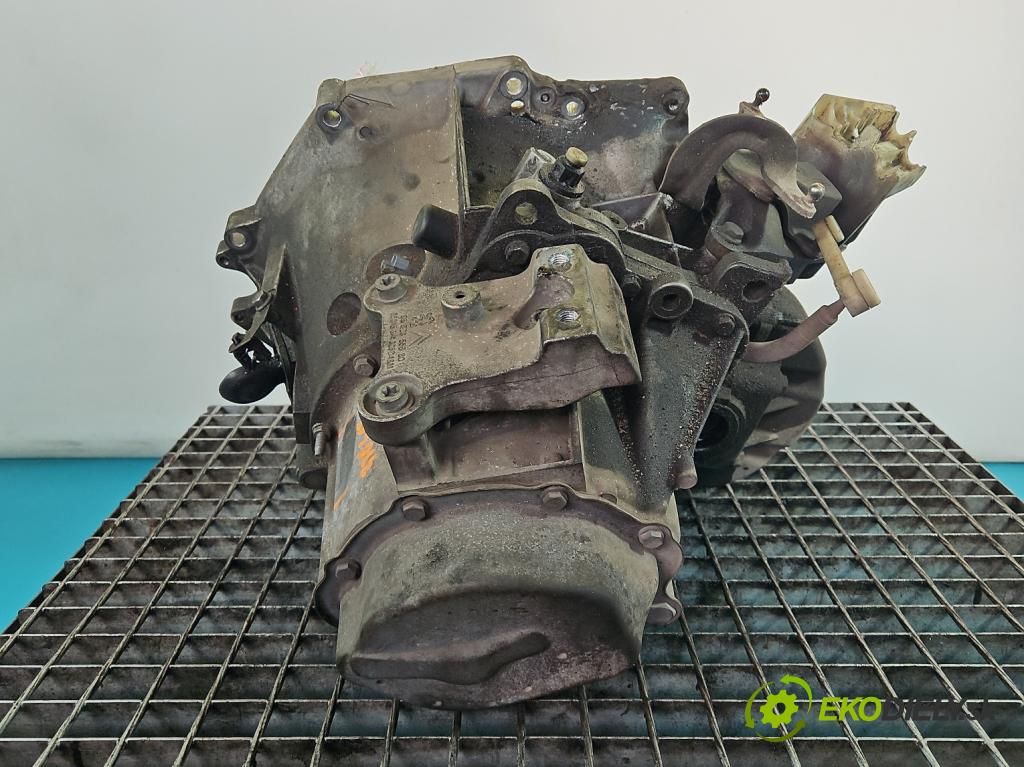 Citroen C3 Picasso 2008-2017 1.6 16v 120 HP manual 88 kW 1598 cm3 5- prevodovka stupeň,rýchlosť manual 20DP42