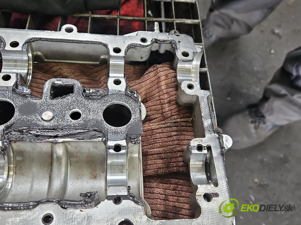 Ford S-max II 2015-2023 2.0 tdci 150 HP manual 110.3 kW 1997 cm3 5- Hlava: motora 9807255910