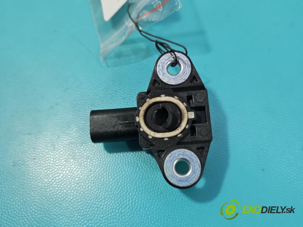 Fiat Tipo II 2015- 1.6 jtd (55260384) 120 HP manual 88 kW 1598 cm3 5- snímač šokovat: 00520270320 (Snímač nárazu)