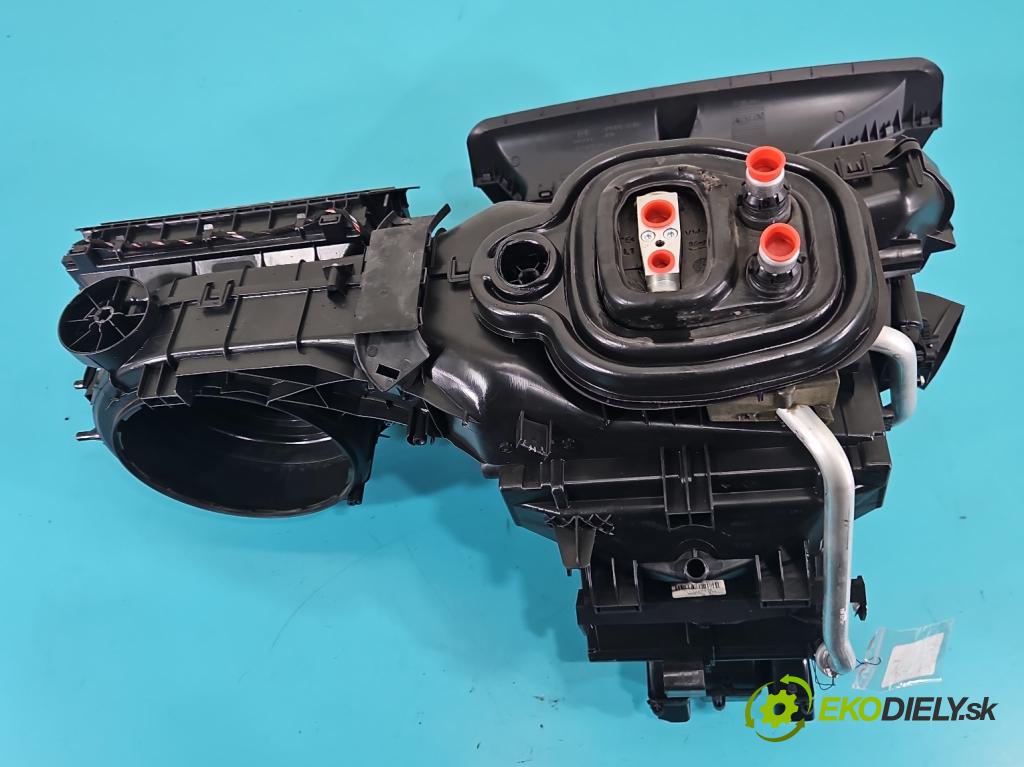 Seat Leon III 2012-2020 2.0 tdi 150 hp automatic 110 kW 1968 cm3 5- radiátor 5Q1820005AM (Radiátor topení)