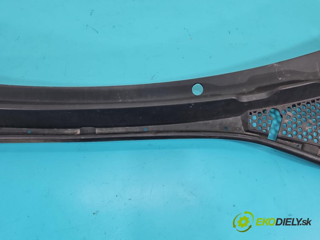 Seat Leon III 2012-2020 2.0 tdi 150 HP automatic 110 kW 1968 cm3 5- torpédo 5F2819403E (Torpédo (plast pod čelným sklom))