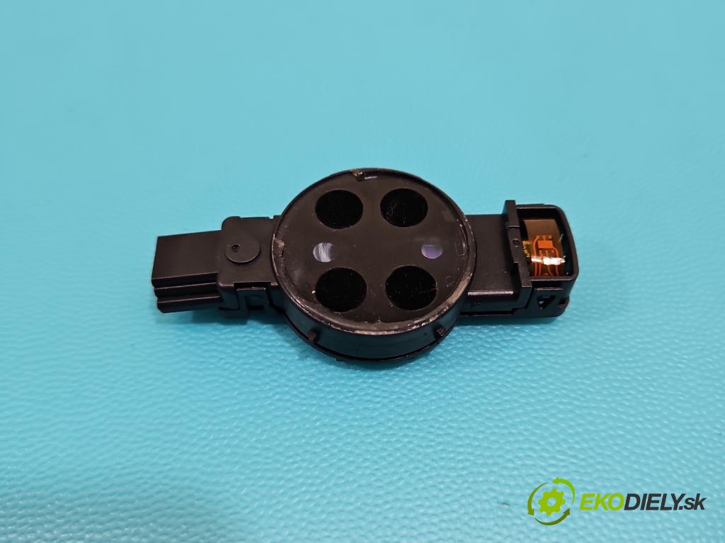 Seat Leon III 2012-2020 2.0 tdi 150 HP automatic 110 kW 1968 cm3 5- snímač déšť: 5Q0955547A (Snímač dažďa)