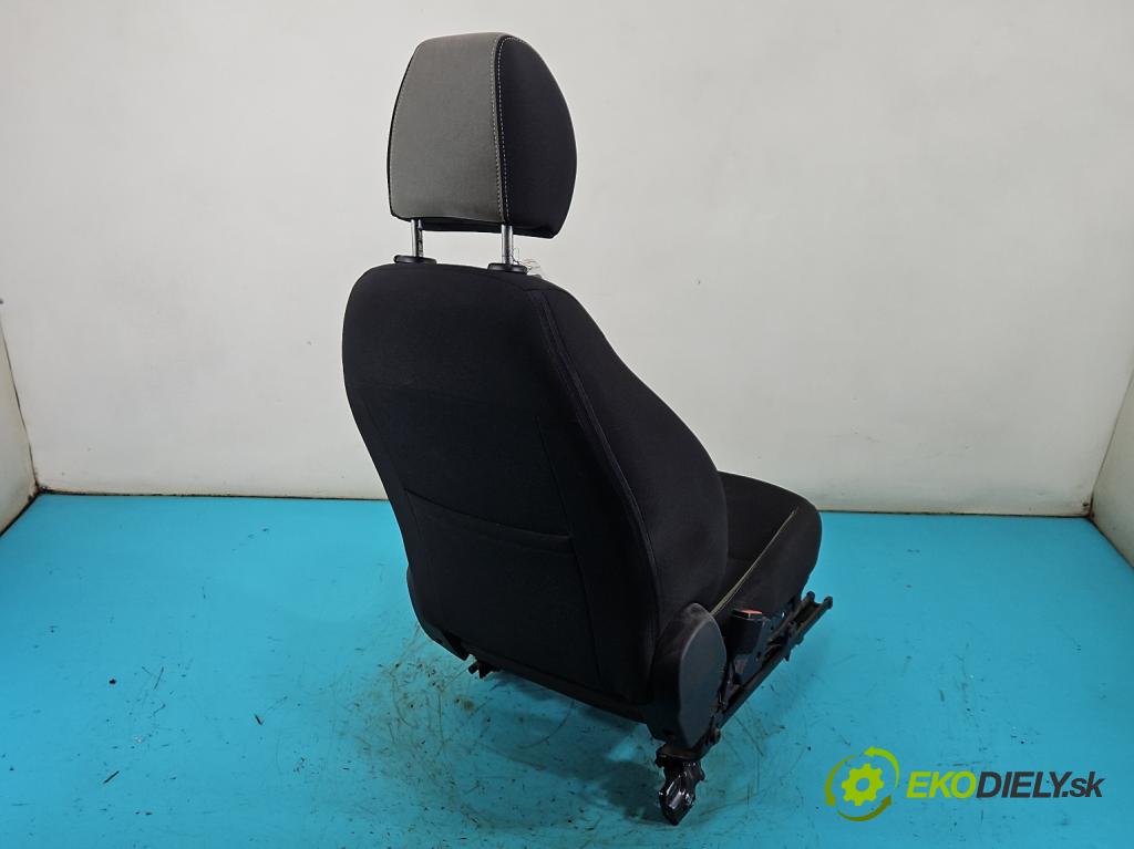 Fiat Tipo II 2015- 1.6 jtd (55260384) 120 HP manual 88 kW 1598 cm3 5- Sedačka ľavý  (Sedadlo)