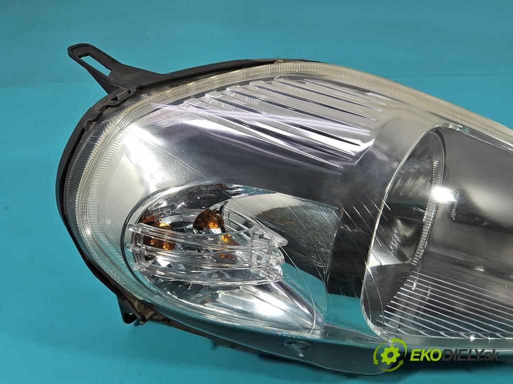 Fiat Punto Grande 1.4 8V 77 HP manual 57 kW 1368 cm3 5- Reflektor: pravý  (Svetlo predné pravé)