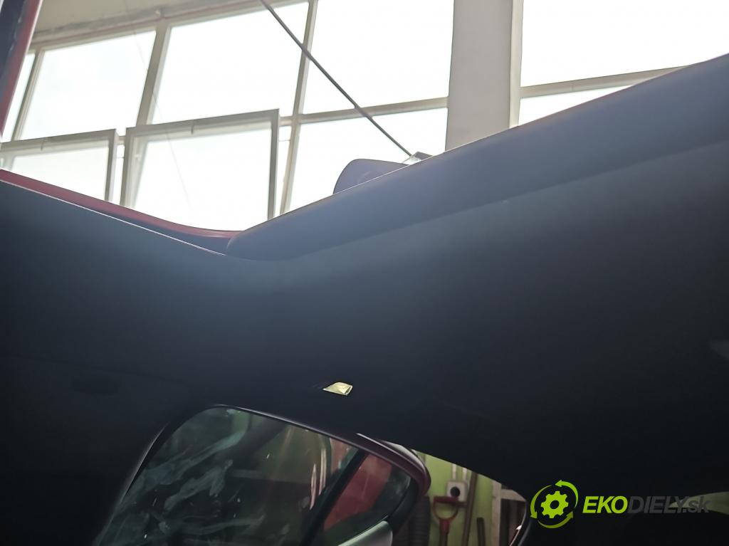 Porsche Panamera I 970 2009-2016 3.0 v6 420hp automatic 309 kW 2997 cm3 5- Střešní okno:  (Sklo karoserie)