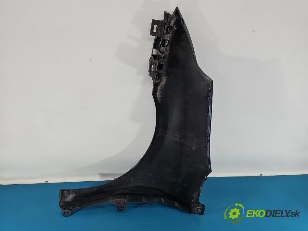 Citroen C4 I 2004-2011 1.6 16v 109 HP manual 80 kW 1587 cm3 5- blatník predné pravý  (Kľučka dverí ostatné)