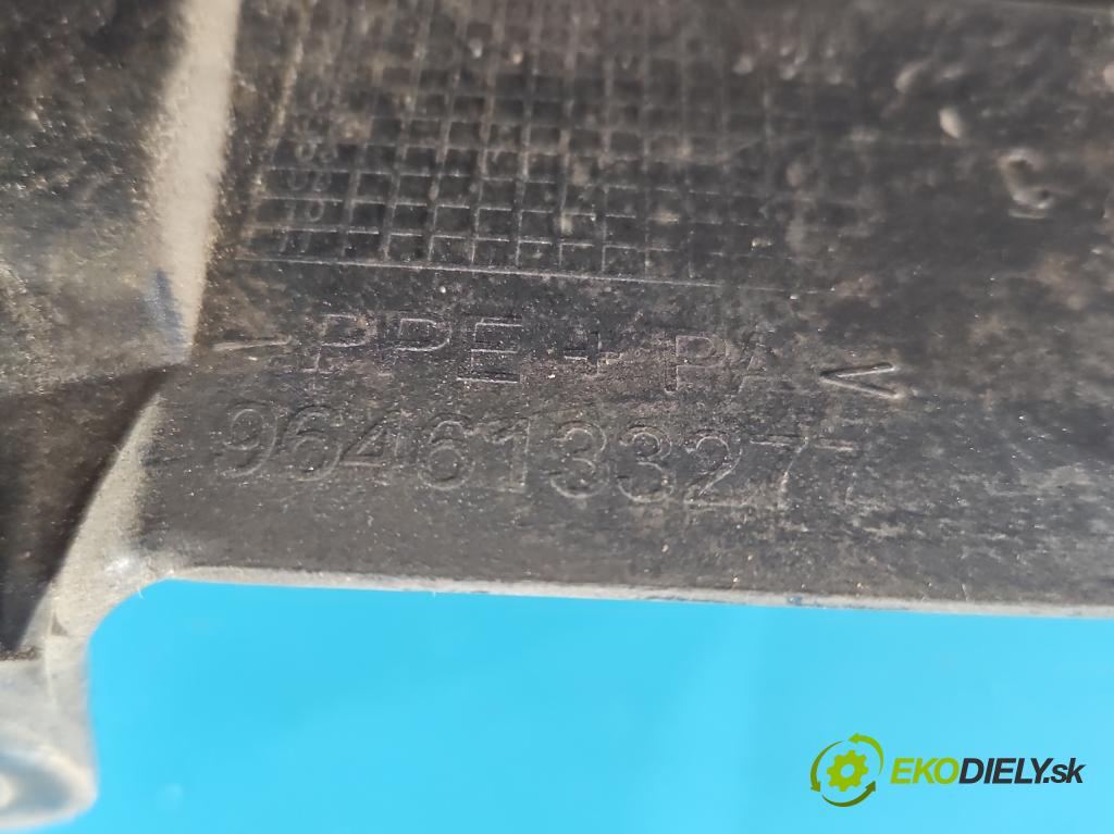 Citroen C4 I 2004-2011 1.6 16v 109 HP manual 80 kW 1587 cm3 5- blatník predné pravý  (Kľučka dverí ostatné)