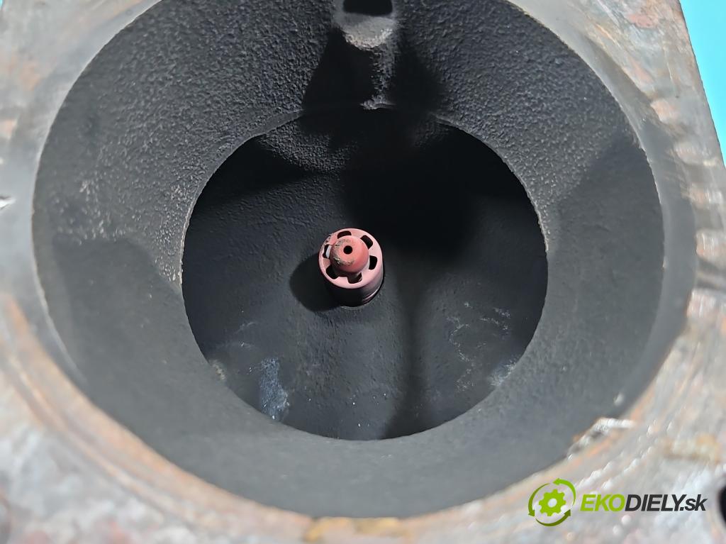 Citroen C4 I 2004-2011 1.6 16v 109 HP manual 80 kW 1587 cm3 5- zvod výfuk (Výfukové potrubie)