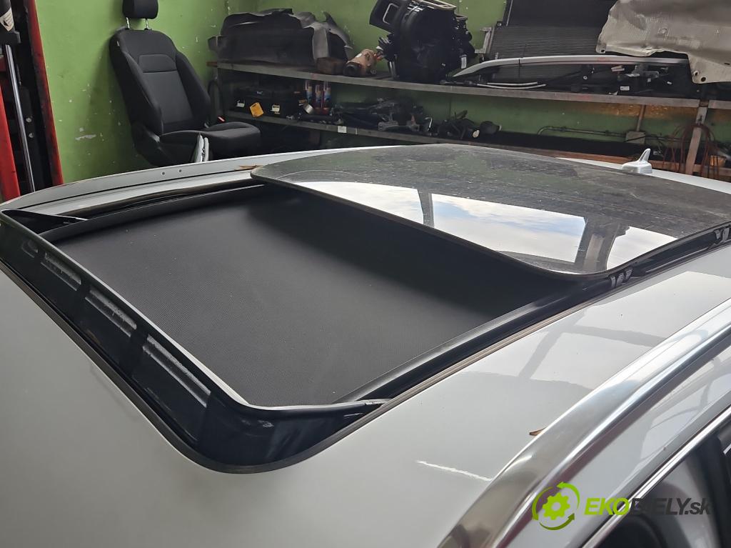 Audi Q5 2008-2016 3.0 tfsi: 272 hp automatic 200 kW 2995 cm3 5- Střešní okno:  (Sklo karoserie)