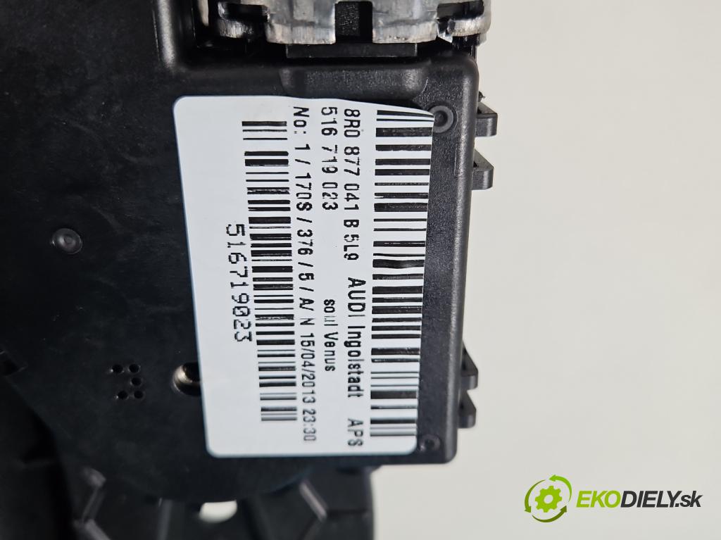 Audi Q5 2008-2016 3.0 tfsi: 272 hp automatic 200 kW 2995 cm3 5- Střešní okno:  (Sklo karoserie)