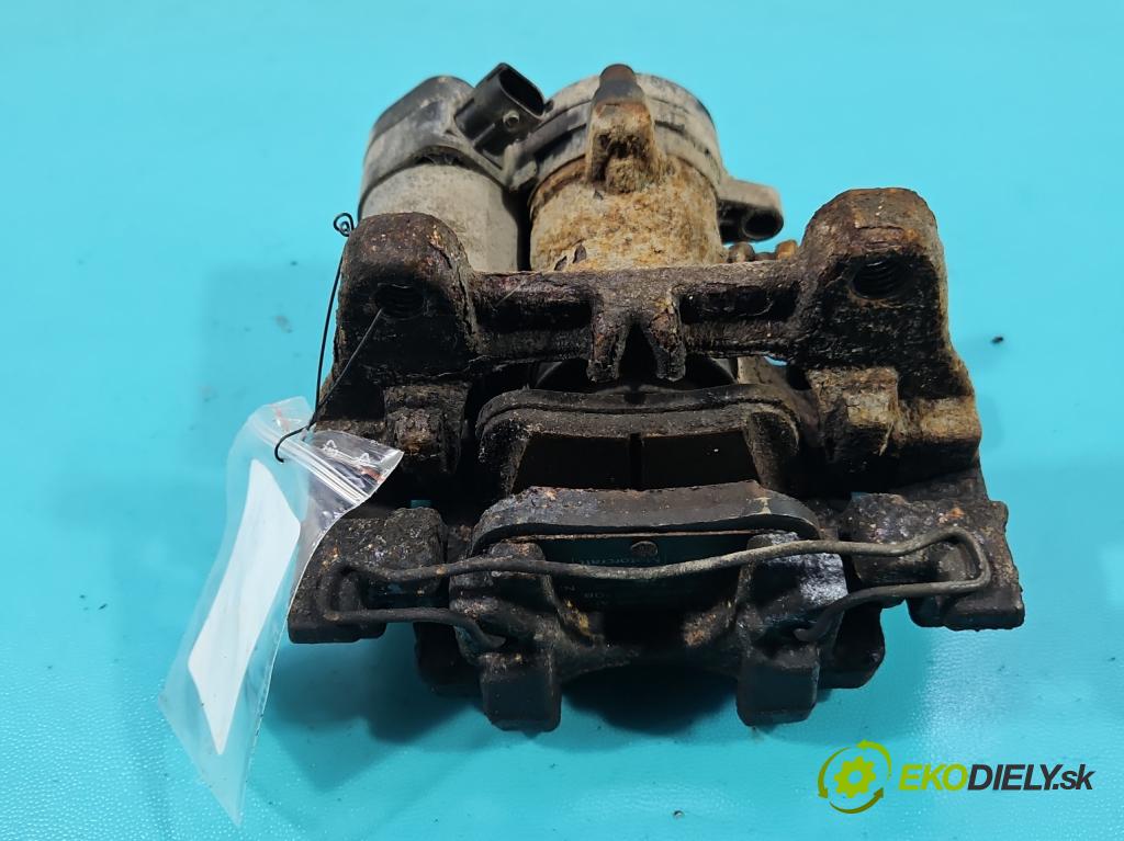 Ford Kuga Mk2 2013-2019 1.5 120 HP manual 88.3 kW 1498 cm3 5- brzdič zadné ľavý GV61-2D251-AL (Kľučka dverí ostatné)