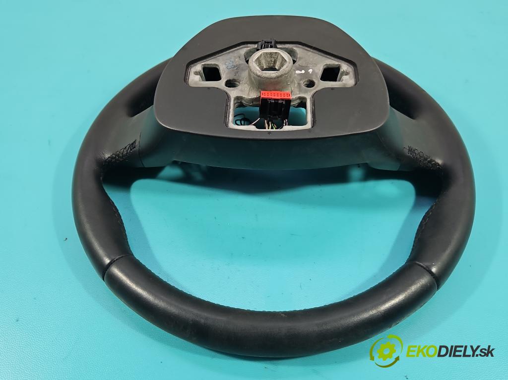 Ford Kuga Mk2 2013-2019 1.5 120 HP manual 88.3 kW 1498 cm3 5- volant  (Volant)