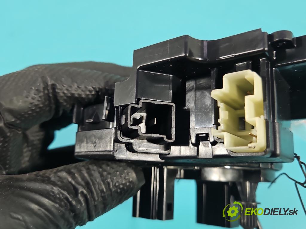 Ford Kuga Mk2 2013-2019 1.5 120 HP manual 88.3 kW 1498 cm3 5- Páska: airbag F1FT-14A664-AA (Airbag)