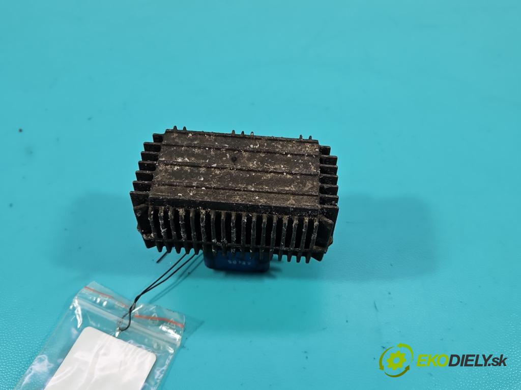 Opel Zafira B 2005-2014 1.9 cdti 101 HP manual 74 kW 1910 cm3 5- Relé: svíčky: zařicích: 55353011 (Relé)