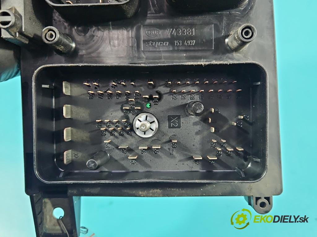 Opel Zafira B 2005-2014 1.9 cdti 101 HP manual 74 kW 1910 cm3 5- skrinka poistka 13206754 (Poistková skrinka)